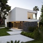Carrara House by Andres Remy Arquitectos