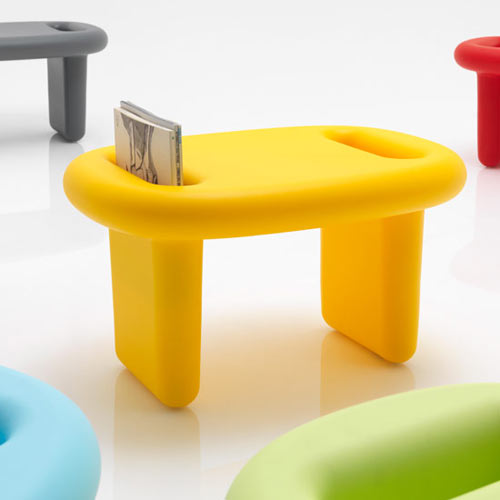 Funny furniture: Woopy and Snoop