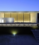 Modern Beach House by Yamamori Architect & Associates (3)