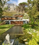 incredible house at the foot of table mountain (1) incredible house at the foot of table mountain (1)