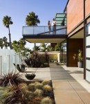Mesmerising and Sustainable Point Loma House (5)