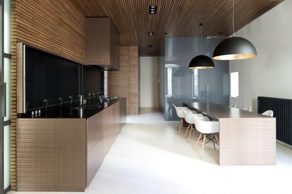 Elegant Gothic Quarter Apartment by YLAB Architects