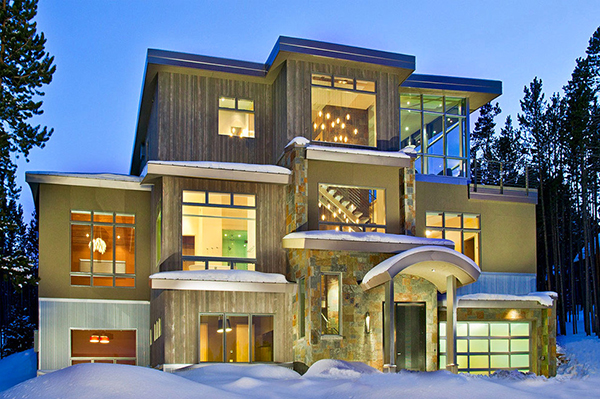 A Christmas Fairytale: Ski Resort Penthouse in Colorado, USA
