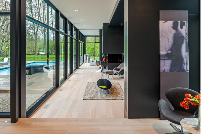 A Multifunctional Dream Home: 44 Belvedere Residence