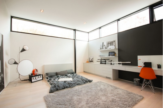 A Multifunctional Dream Home: 44 Belvedere Residence