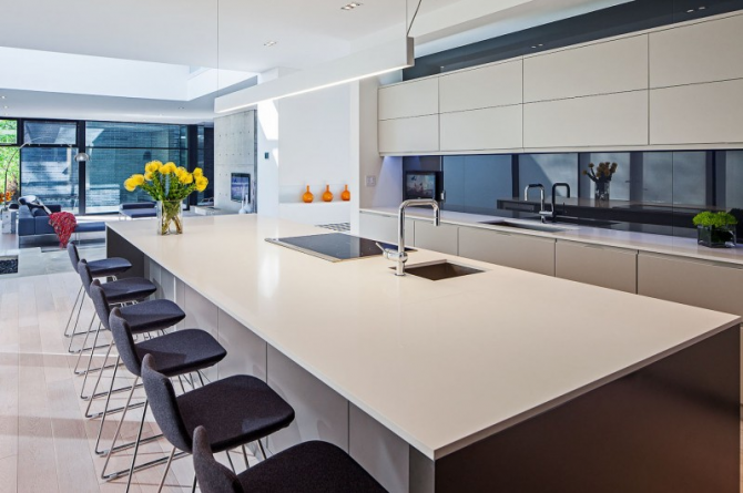 A Multifunctional Dream Home: 44 Belvedere Residence