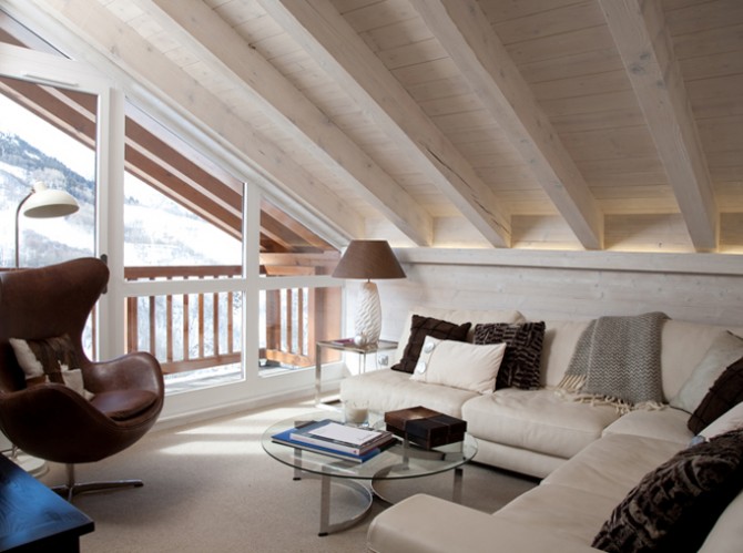 A Warm Chalet in the Middle of Snowy Alps