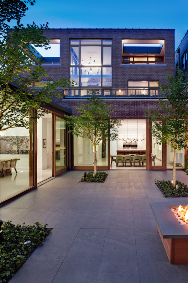 Modern Construction Embodied into a Classical Dream Home