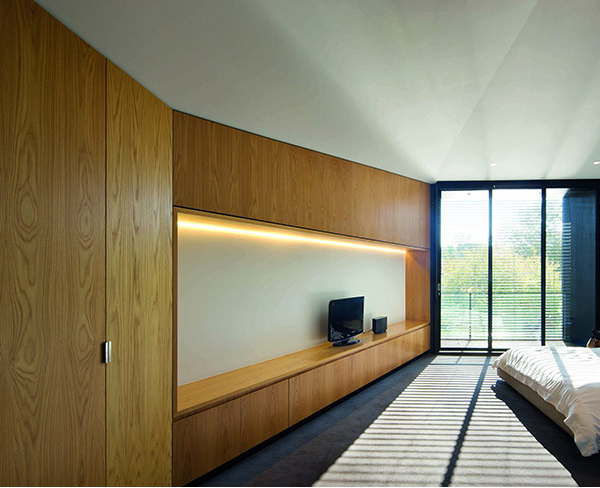 Modernity and Style in a Single Dream Home – Elisabeth Street Residence