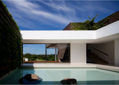 The Aqualina Residence – A Splendid Pyramid for Relaxation in Thailand