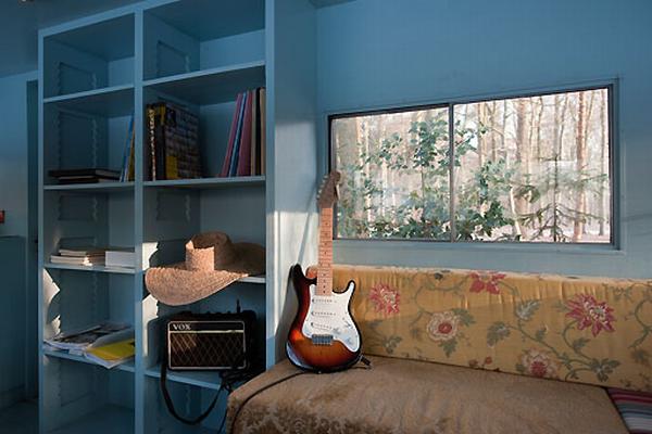 The Log House: A Chalet of Music and Feelings