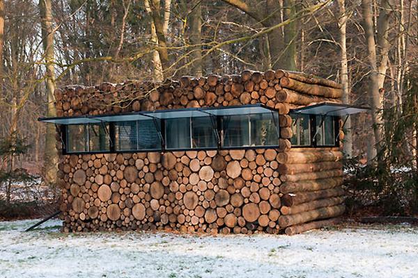 The Log House: A Chalet of Music and Feelings