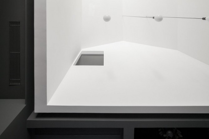 Dental Clinic with Minimalist Design by Paulo Merlini 