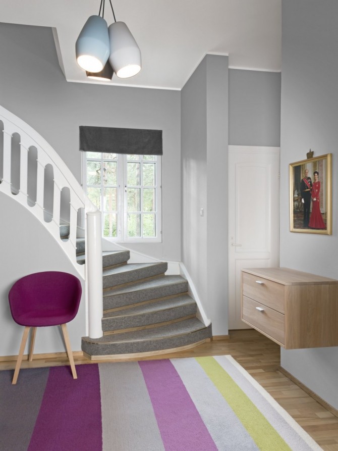 Norwegian Official Residence Based on Grey Shades