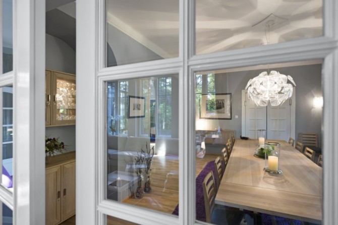 Norwegian Official Residence Based on Grey Shades