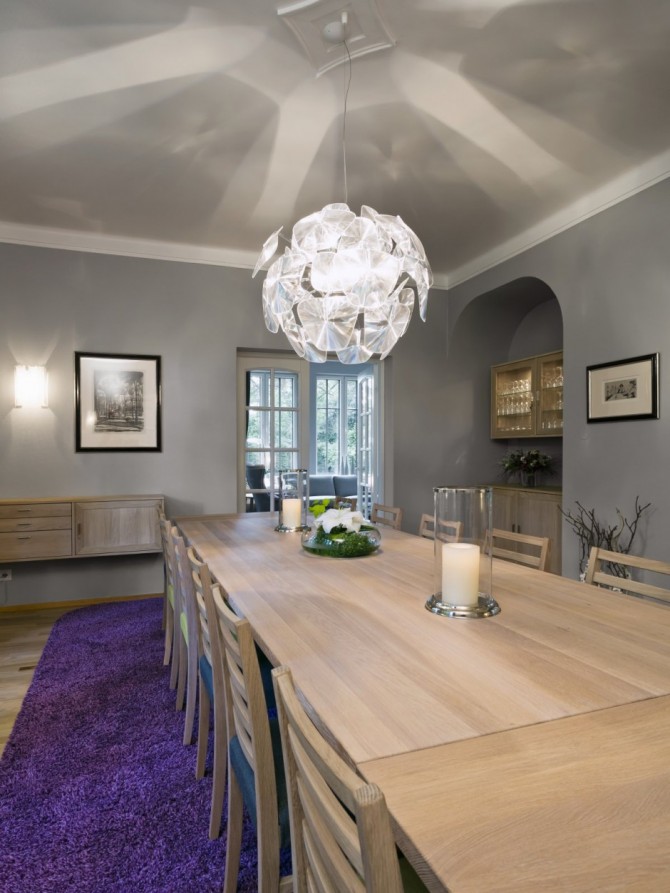 Norwegian Official Residence Based on Grey Shades