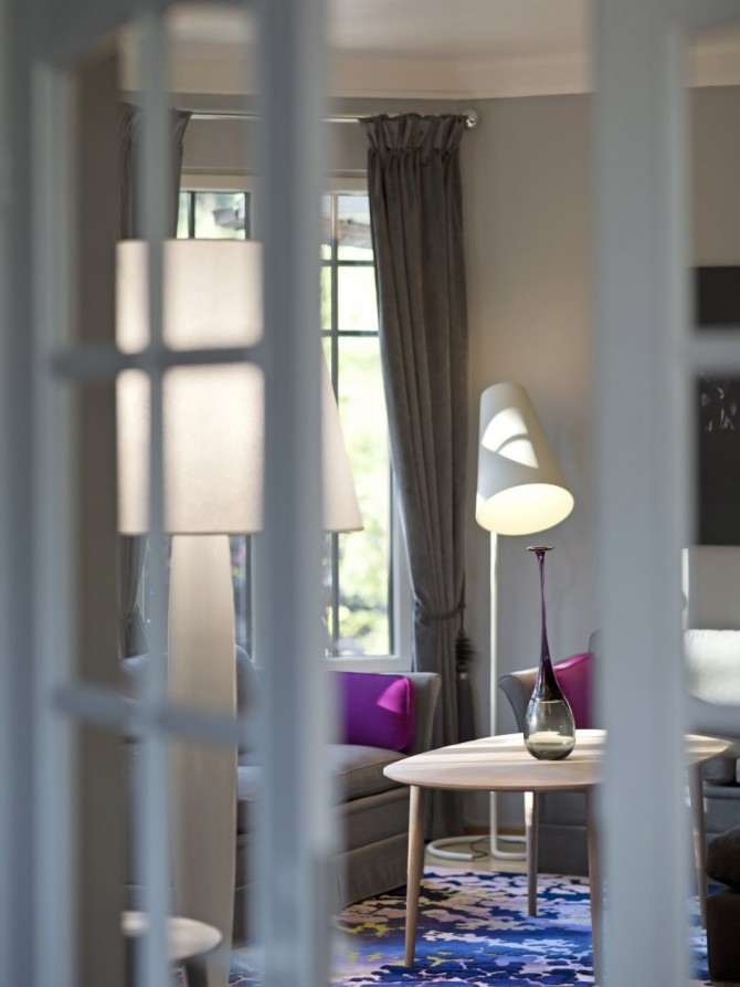 Norwegian Official Residence Based on Grey Shades