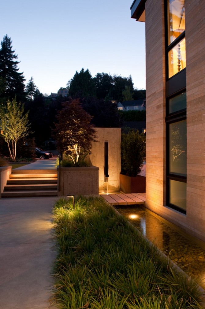 Splendid Architecture: The Washington Park Hilltop Residence