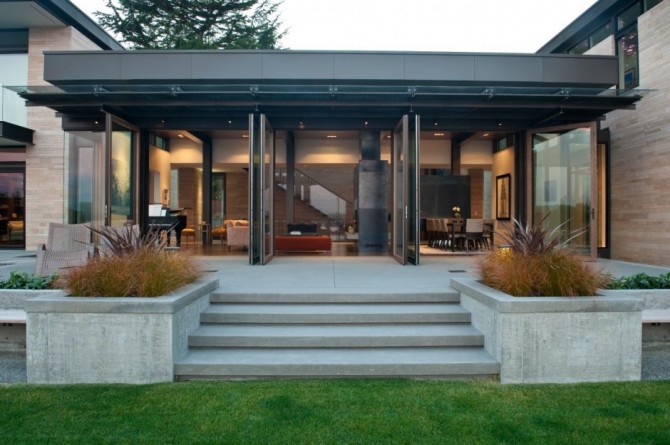 Splendid Architecture: The Washington Park Hilltop Residence
