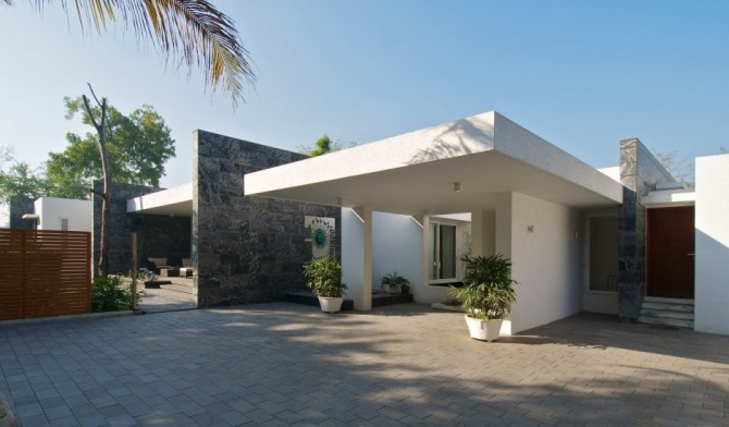 Amazing Dinesh Mill Bungalow, a Fluid Home Perfect for Leisure