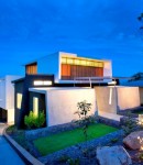 Stunning Coolum Bays Beach House, a Home like a Luxurious Yacht (5)