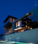 The Superb Concrete Block House – A Family Feeling Home (4)